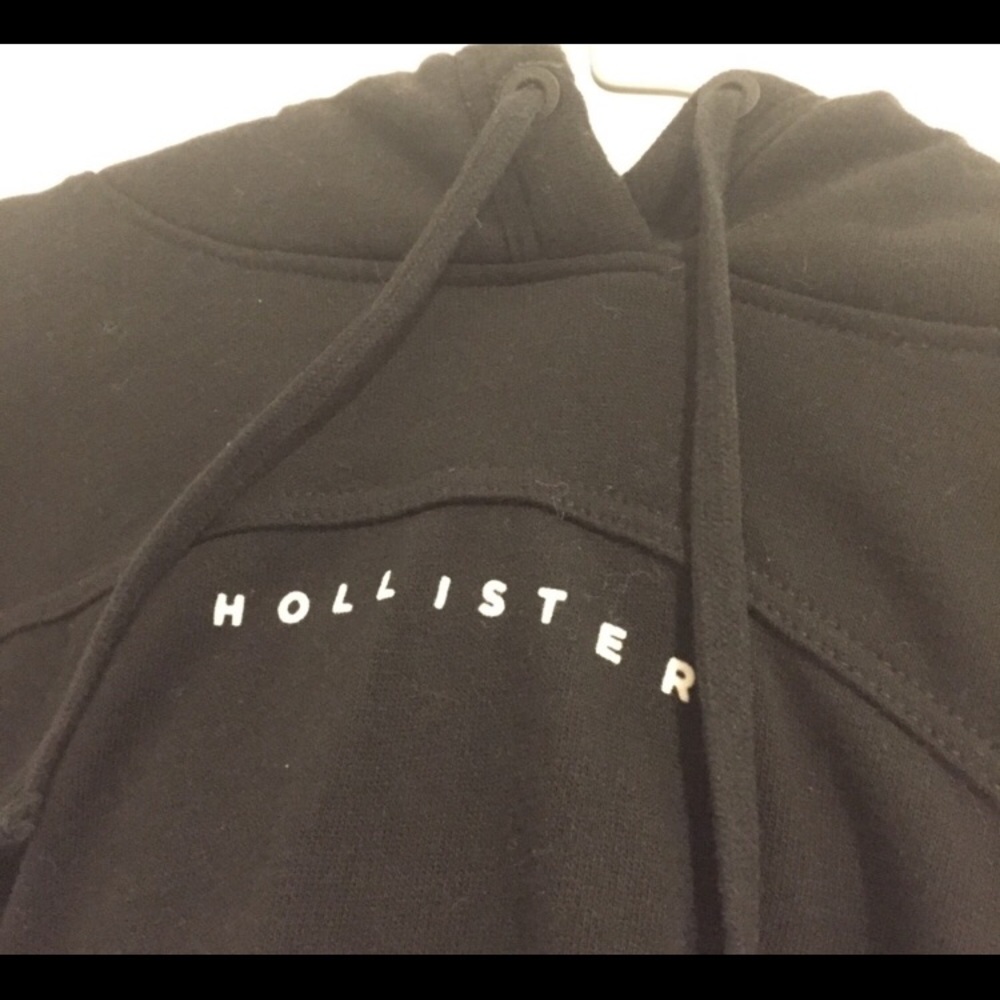 MAKE TODAY HAPPEN Hollister Hoodie Teddy Hood Cropped Top Fleece Comfy Sweater M